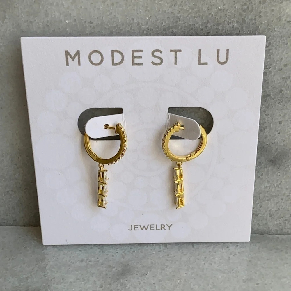 18K Gold Crystal Tear Drop Huggie Hoop Earrings - Picture 5 of 6